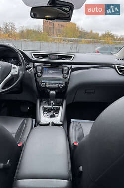 Внедорожник / Кроссовер Nissan Qashqai 2015 в 