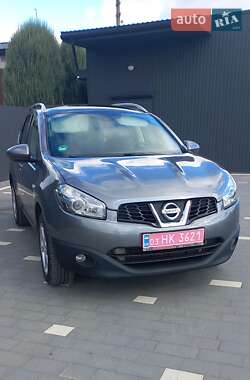 Позашляховик / Кросовер Nissan Qashqai 2011 в 