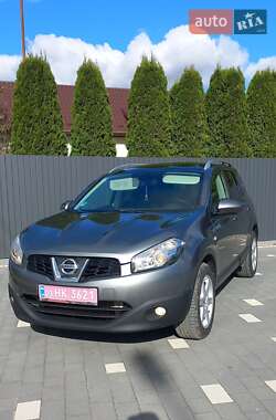 Позашляховик / Кросовер Nissan Qashqai 2011 в 