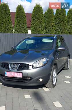 Позашляховик / Кросовер Nissan Qashqai 2011 в 