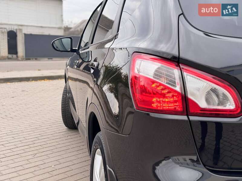 Позашляховик / Кросовер Nissan Qashqai 2013 в Житомирі фото 4 Позашляховик / Кросовер Nissan Qashqai 2013 в Житомирі