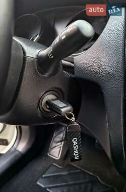 Внедорожник / Кроссовер Nissan Qashqai 2014 в 