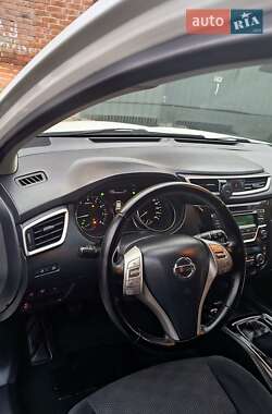 Внедорожник / Кроссовер Nissan Qashqai 2014 в 