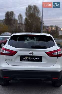 Внедорожник / Кроссовер Nissan Qashqai 2017 в 