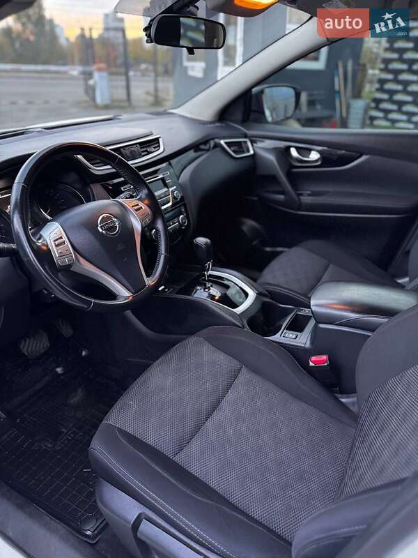 Внедорожник / Кроссовер Nissan Qashqai 2017 в Киеве