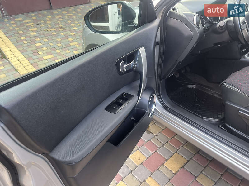Позашляховик / Кросовер Nissan Qashqai 2012 в Малій Висці фото 19 Позашляховик / Кросовер Nissan Qashqai 2012 в Малій Висці