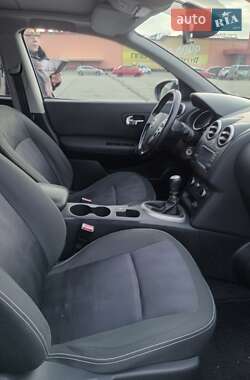 Внедорожник / Кроссовер Nissan Qashqai 2012 в 