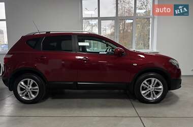Внедорожник / Кроссовер Nissan Qashqai 2010 в 