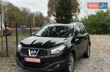 Внедорожник / Кроссовер Nissan Qashqai 2010 в 