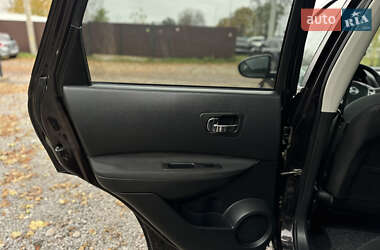 Внедорожник / Кроссовер Nissan Qashqai 2010 в 