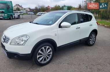 Внедорожник / Кроссовер Nissan Qashqai 2010 в 