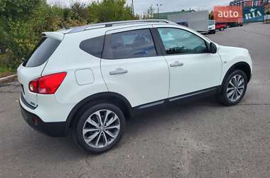 Внедорожник / Кроссовер Nissan Qashqai 2010 в 
