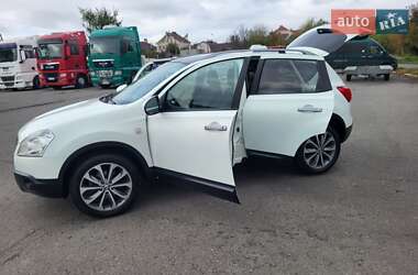 Внедорожник / Кроссовер Nissan Qashqai 2010 в 
