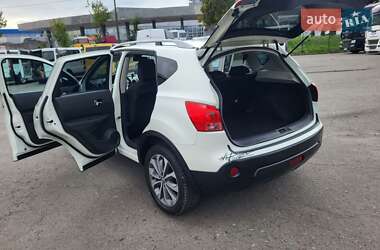 Внедорожник / Кроссовер Nissan Qashqai 2010 в 