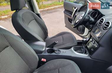 Внедорожник / Кроссовер Nissan Qashqai 2010 в 
