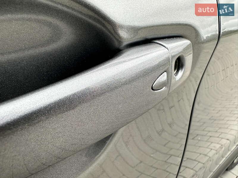 Позашляховик / Кросовер Nissan Qashqai 2016 в Луцьку