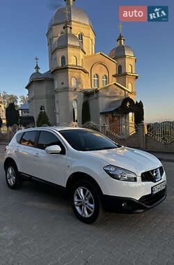 Внедорожник / Кроссовер Nissan Qashqai 2010 в Кицмани