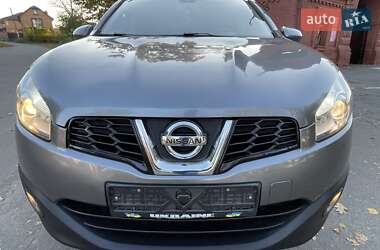Внедорожник / Кроссовер Nissan Qashqai 2012 в 