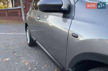 Внедорожник / Кроссовер Nissan Qashqai 2012 в 