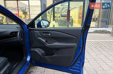 Позашляховик / Кросовер Nissan Qashqai 2023 в 