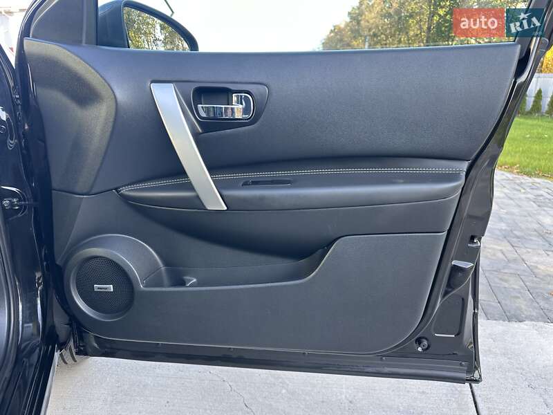 Внедорожник / Кроссовер Nissan Qashqai 2010 в Луцке