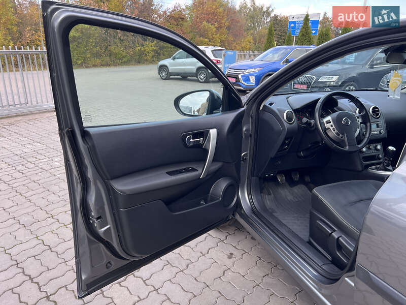 Внедорожник / Кроссовер Nissan Qashqai 2011 в Нововолынске