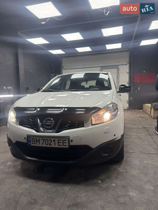 Внедорожник / Кроссовер Nissan Qashqai 2012 в Сумах