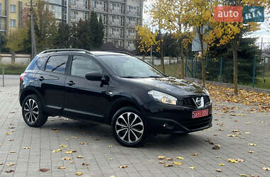 Внедорожник / Кроссовер Nissan Qashqai 2013 в 