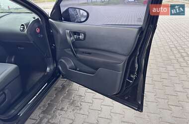 Внедорожник / Кроссовер Nissan Qashqai 2011 в 