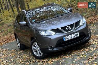 Внедорожник / Кроссовер Nissan Qashqai 2015 в 