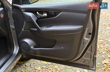Внедорожник / Кроссовер Nissan Qashqai 2015 в 