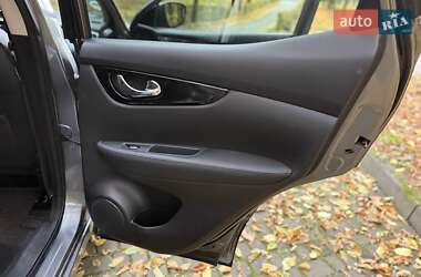 Внедорожник / Кроссовер Nissan Qashqai 2015 в 