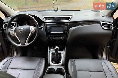 Внедорожник / Кроссовер Nissan Qashqai 2015 в 