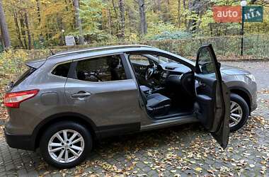 Внедорожник / Кроссовер Nissan Qashqai 2015 в 