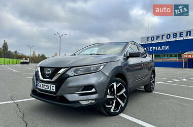 Позашляховик / Кросовер Nissan Qashqai 2017 в Кам'янець-Подільському