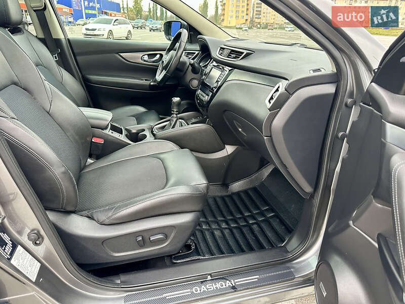 Позашляховик / Кросовер Nissan Qashqai 2017 в Кам'янець-Подільському