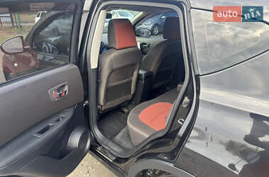 Внедорожник / Кроссовер Nissan Qashqai 2007 в 