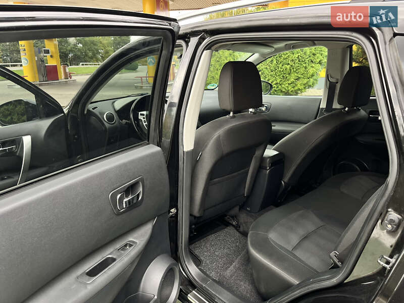 Внедорожник / Кроссовер Nissan Qashqai 2011 в Млинове