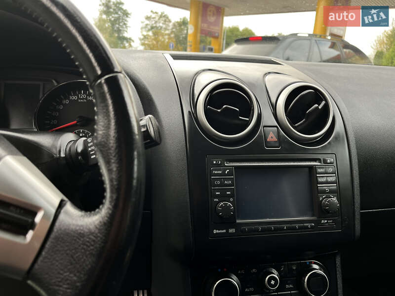 Внедорожник / Кроссовер Nissan Qashqai 2011 в Млинове