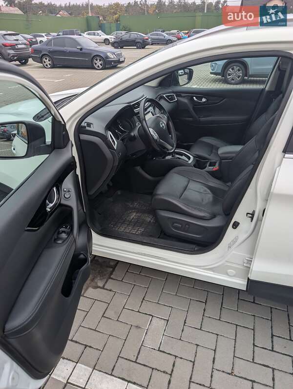 Внедорожник / Кроссовер Nissan Qashqai 2017 в Киеве