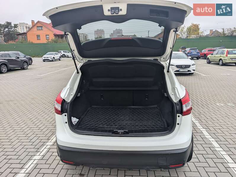 Внедорожник / Кроссовер Nissan Qashqai 2017 в Киеве