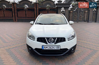 Внедорожник / Кроссовер Nissan Qashqai 2012 в 