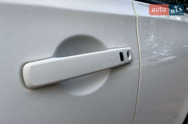 Внедорожник / Кроссовер Nissan Qashqai 2012 в 