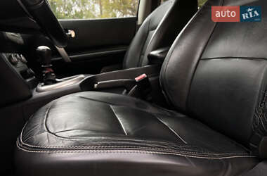 Внедорожник / Кроссовер Nissan Qashqai 2012 в 