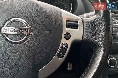 Внедорожник / Кроссовер Nissan Qashqai 2012 в 