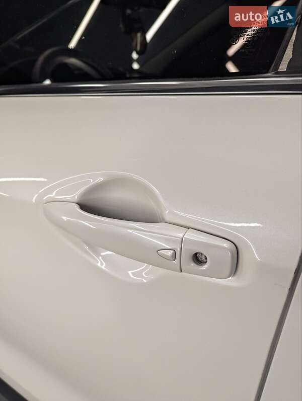 Позашляховик / Кросовер Nissan Qashqai 2015 в Тернополі фото 9 Позашляховик / Кросовер Nissan Qashqai 2015 в Тернополі