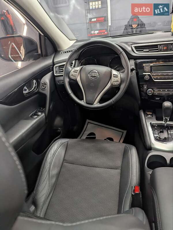 Позашляховик / Кросовер Nissan Qashqai 2015 в Тернополі фото 23 Позашляховик / Кросовер Nissan Qashqai 2015 в Тернополі
