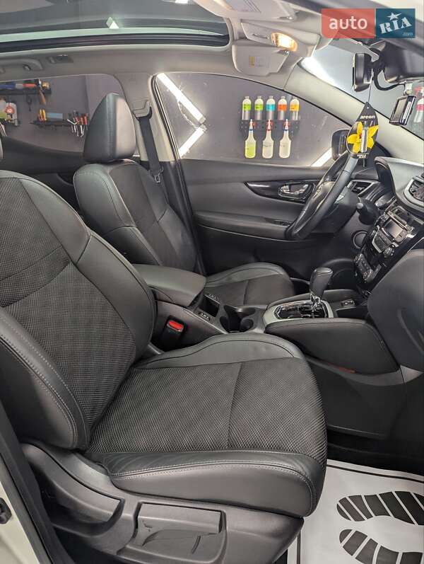 Позашляховик / Кросовер Nissan Qashqai 2015 в Тернополі фото 28 Позашляховик / Кросовер Nissan Qashqai 2015 в Тернополі