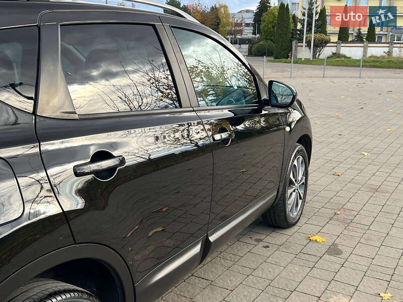 Внедорожник / Кроссовер Nissan Qashqai 2012 в Львове
