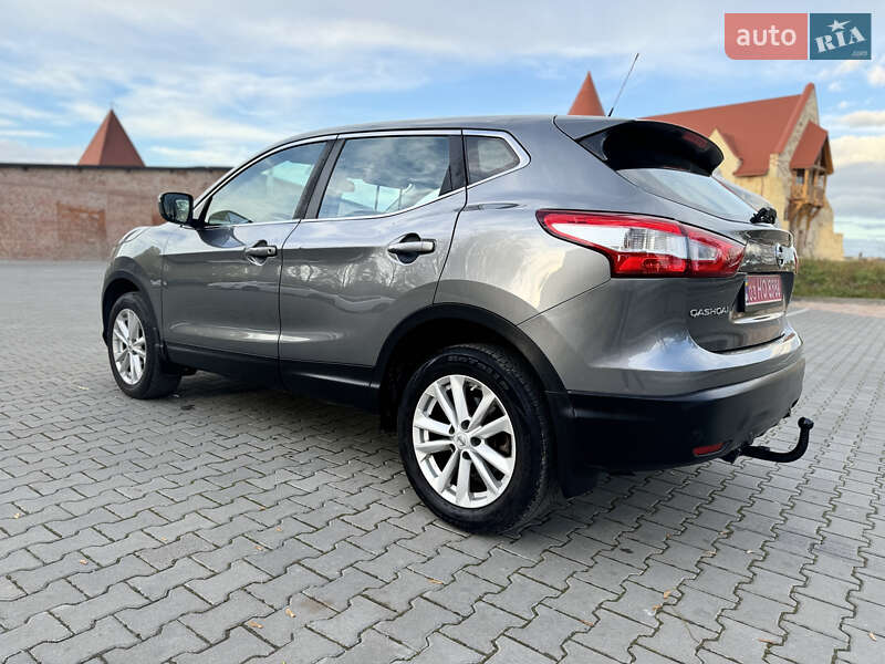 Внедорожник / Кроссовер Nissan Qashqai 2015 в Бережанах